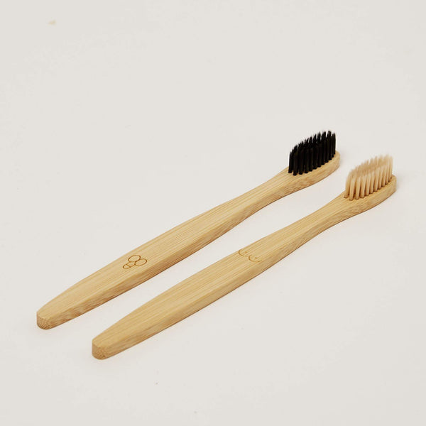 Le duo brosse à dents en bambou
